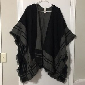 Woolrich women’s shawl